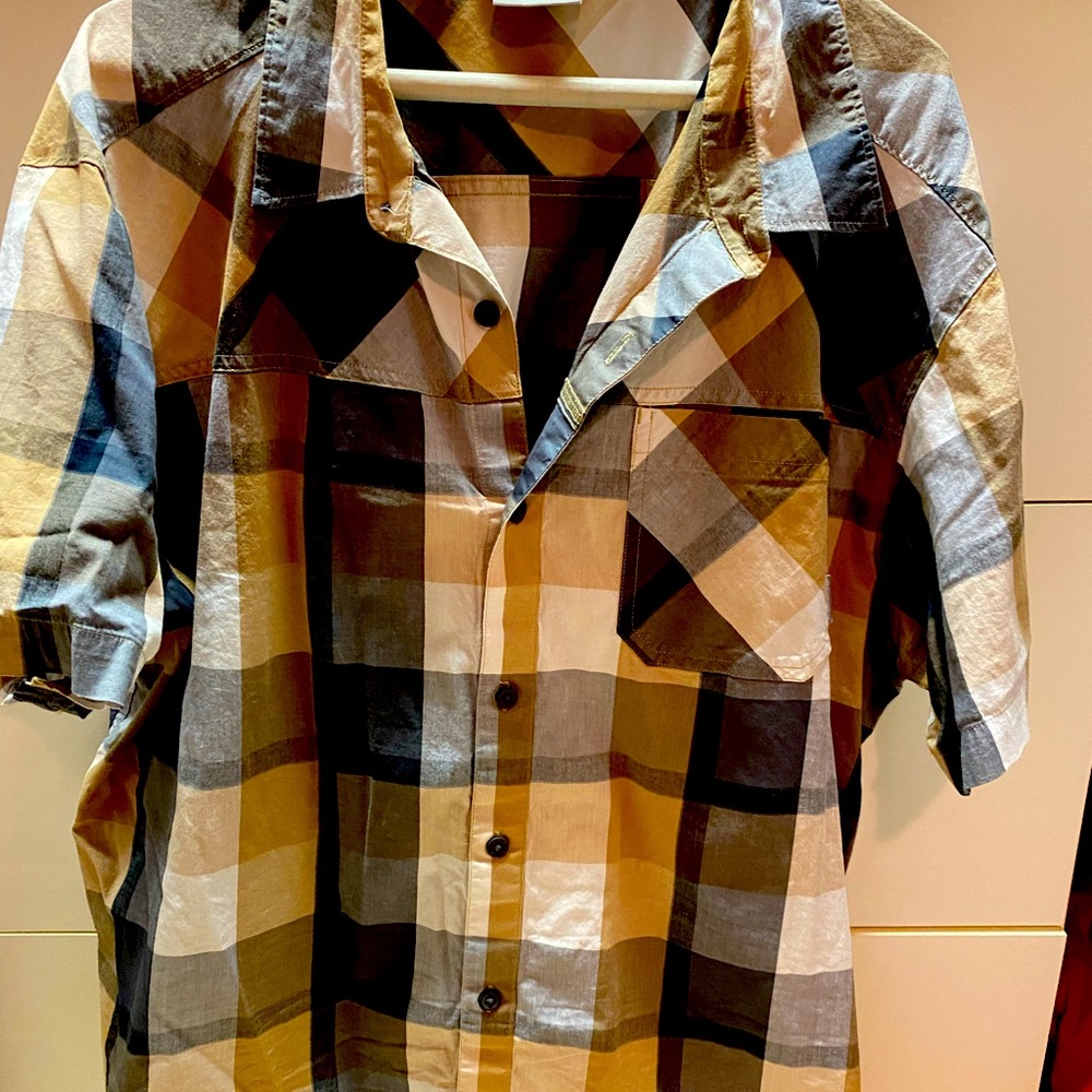 Short sleeves Columbia shirt - like new